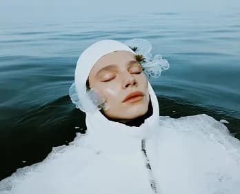 When the mountains breathe at first dawn